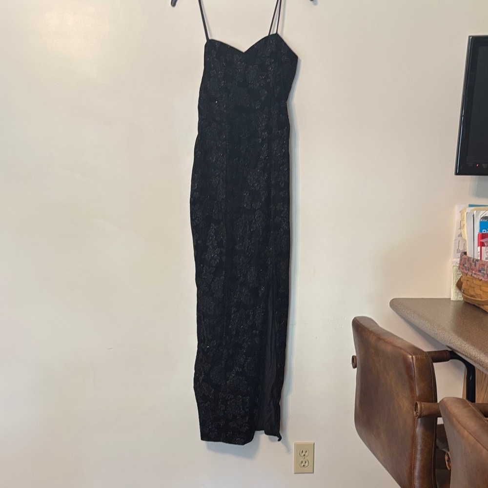 Chic Black Lace Dress